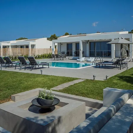 Elegant 3 Bedrooms Julieta Private Pool Sea Views Kefalonia * Svoronata